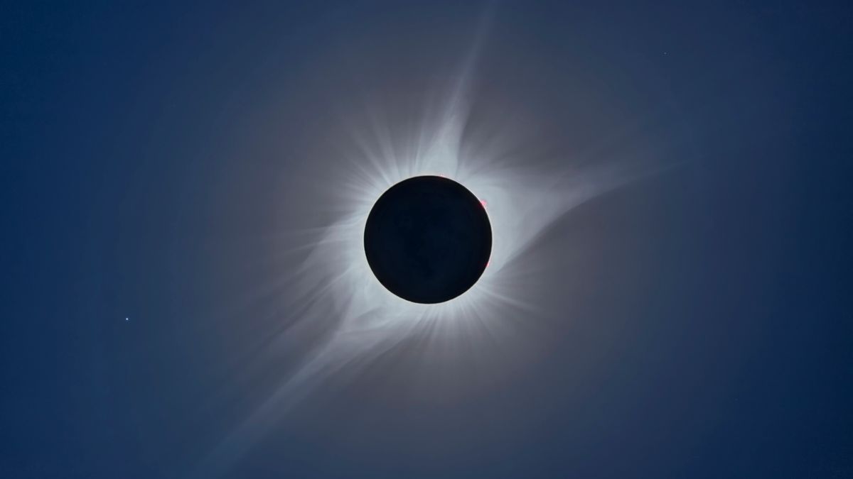 www.space.com